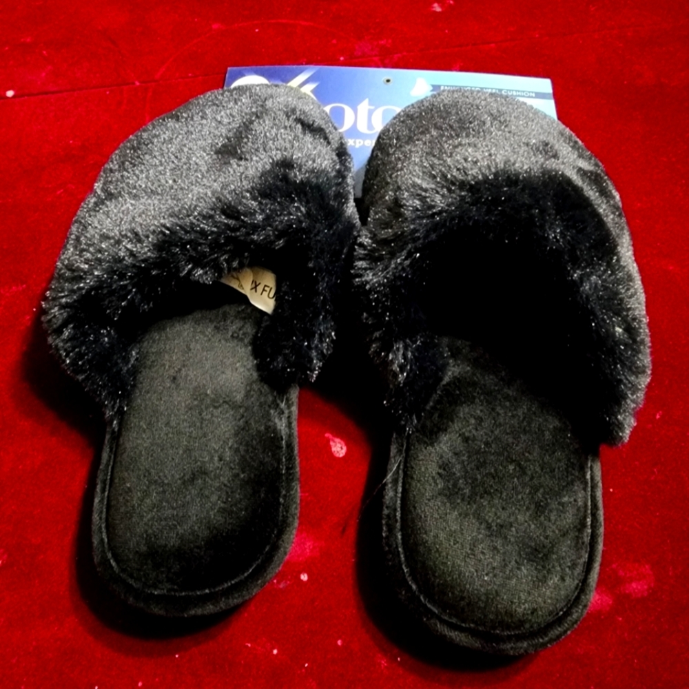 Isotoner slippers